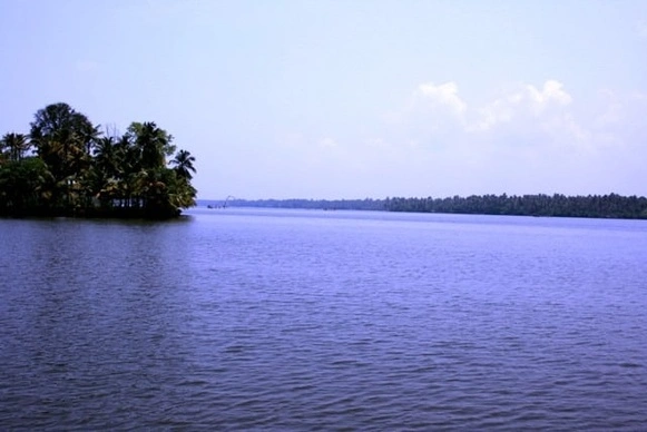 Lagoons on the way to Cherai
