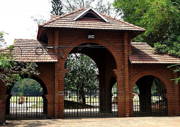 Mananchira Square