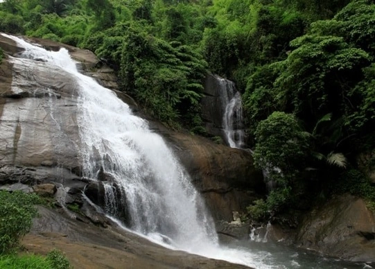 Thusharagiri Waterfalls