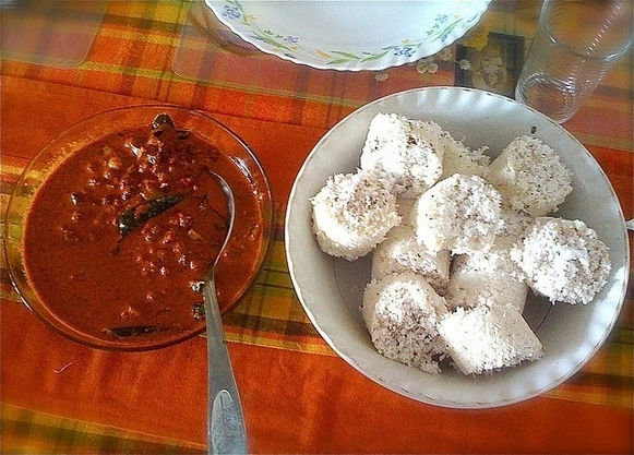 Puttu and Kadala Curry