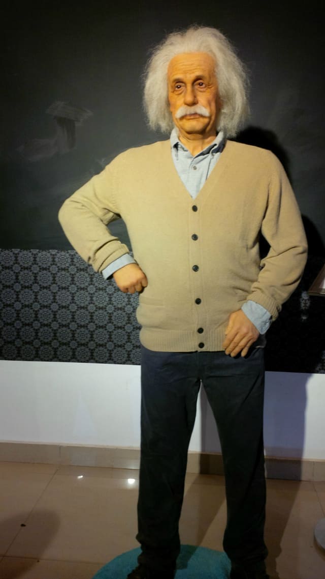 Albert Einstein Albert Einstein