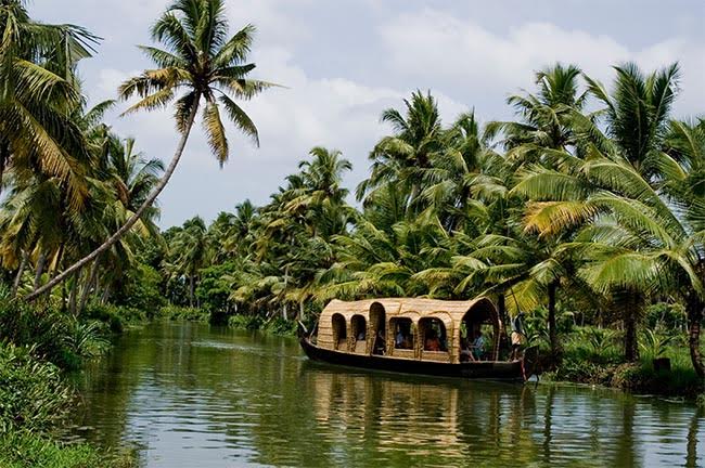 Houseboat Kottayam