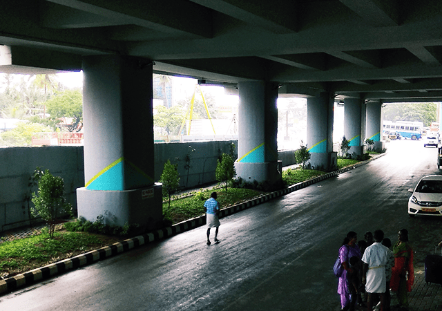Metro Pillars and Median Garden