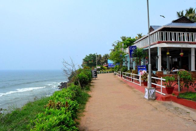 Varkala: The Cliffside Retreat | Kerala Tour Packages | Paradise Holidays