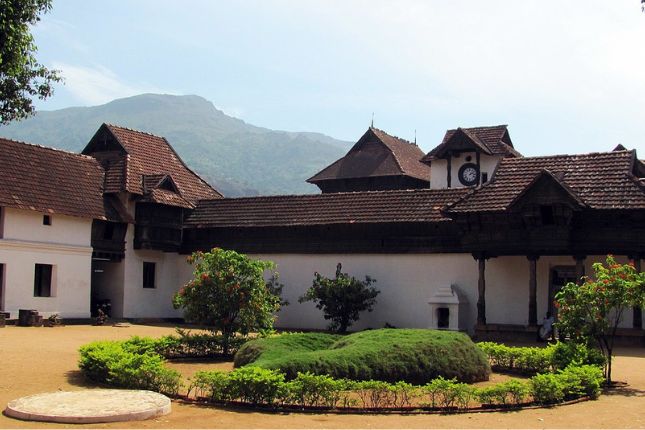 Architecture of Padmanabhapuram Palace - Kerala Tour Packages by Paradise Holidays