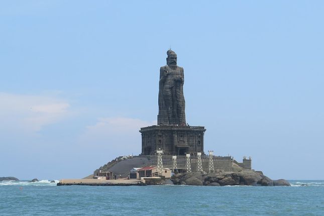 Thiruvalluvar Statue view from Kanyakumari family package itinerary