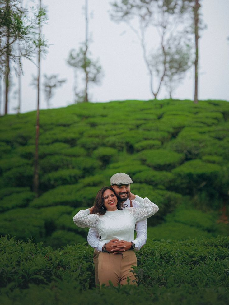 honeymoon couple enjoying Munnar hill station during Kerala summer honeymoon