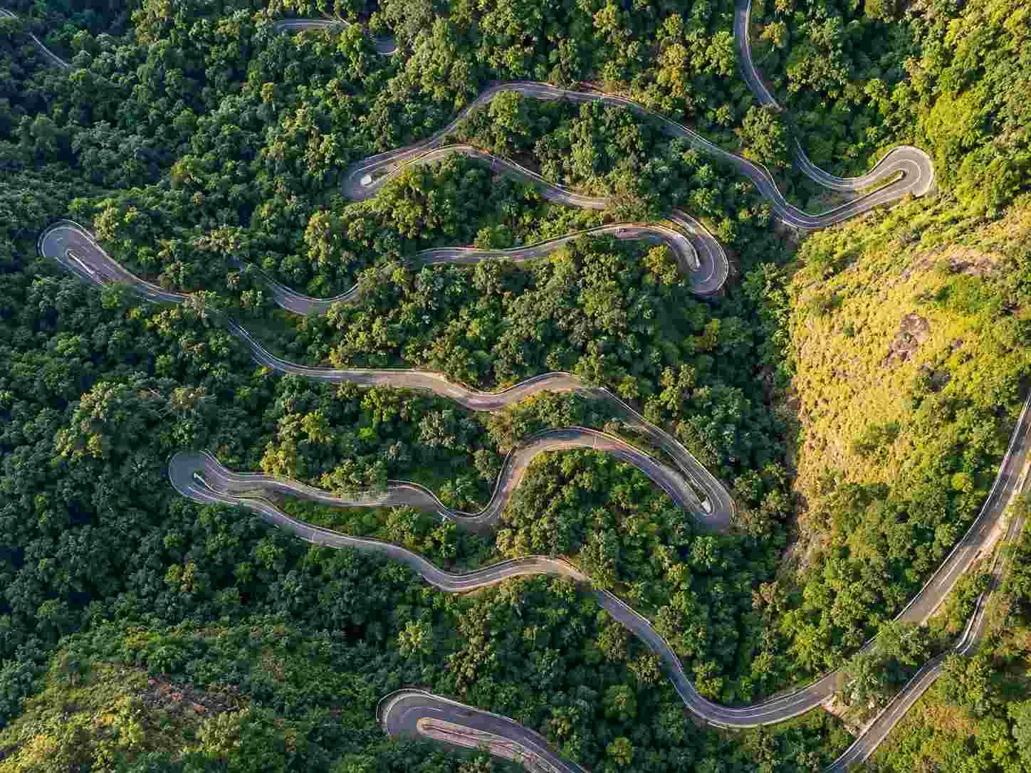 The 22 Hairpin Bends