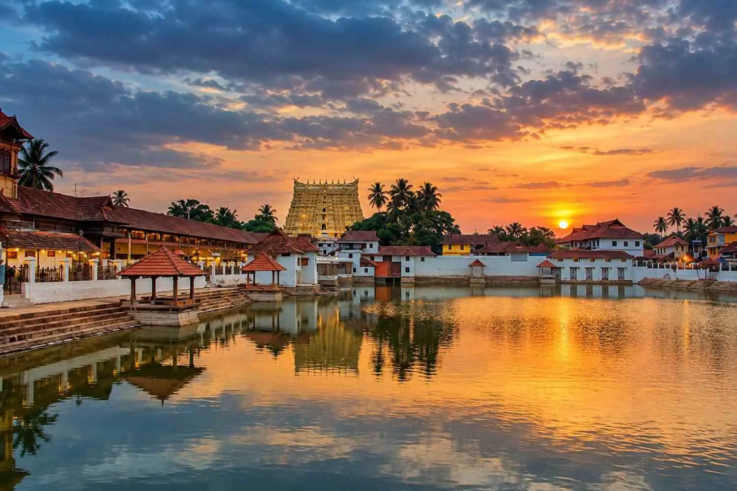 Ponmudi + Thiruvananthapuram Package