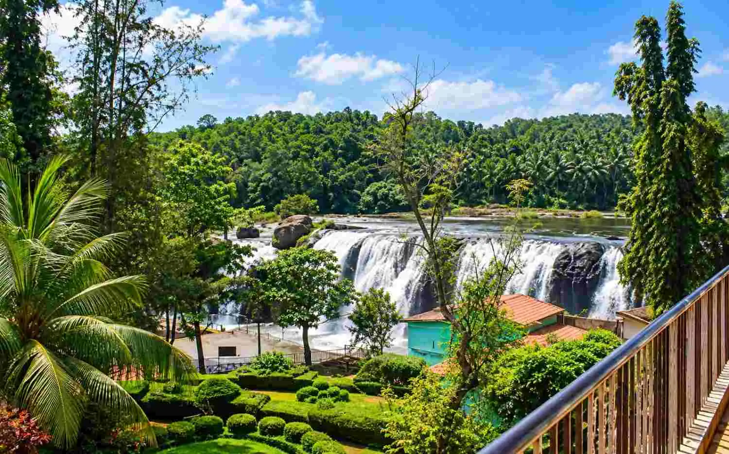 Thirparappu Falls (day trip)